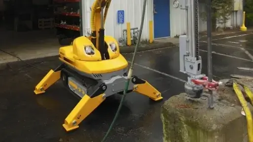 JTECH lär dig köra rivningsrobot